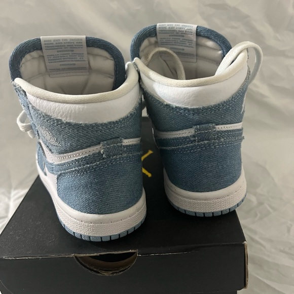 Denim Jordan 1 size 10c - Picture 4 of 7